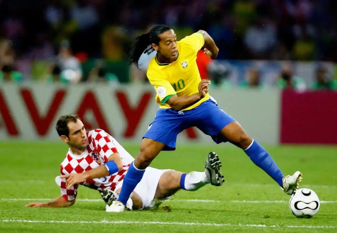 己的坚持与 己的坚持与